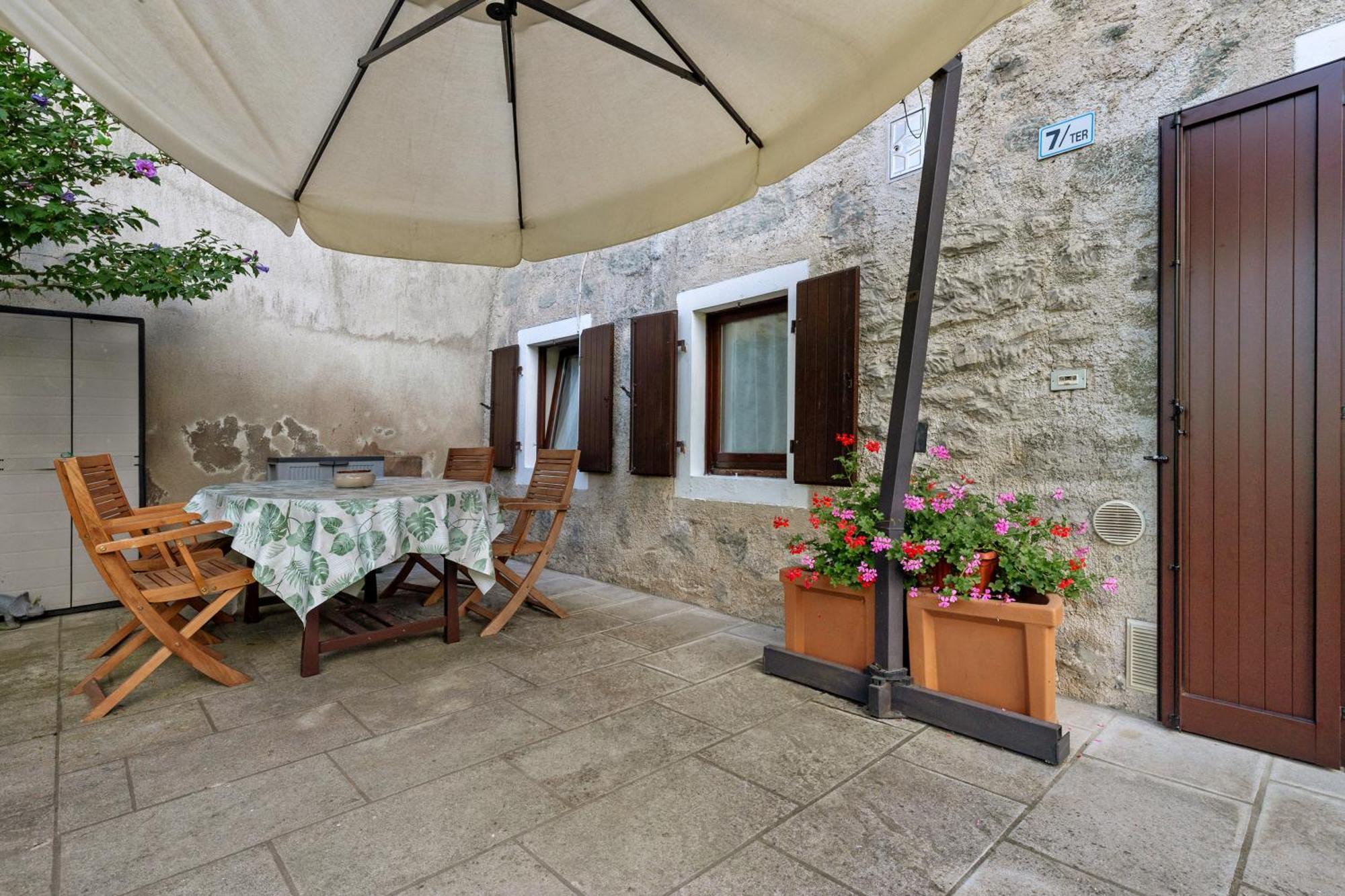 Antico Casolare Di Alice Cares Exterior foto